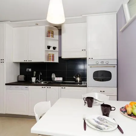 Gaura - Comfort One-bedroom With Terrace Apartment