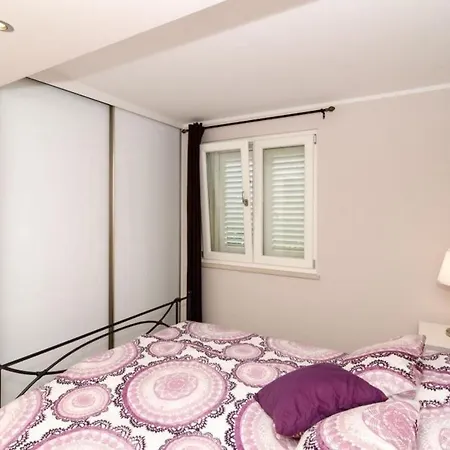Gaura - Comfort One-bedroom With Terrace Διαμέρισμα *