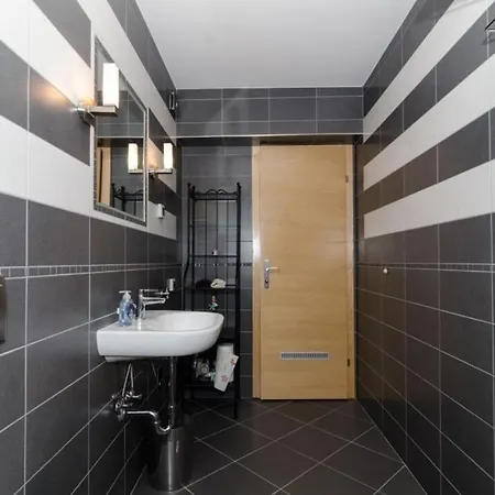 Gaura - Comfort One-bedroom With Terrace Apartment Dubrovnik